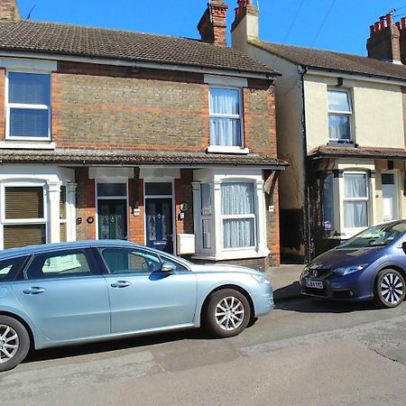 Comfortable Victorian 3 Bedroom Semi-Detached House With Fast Wi-Fi Sittingbourne Ngoại thất bức ảnh