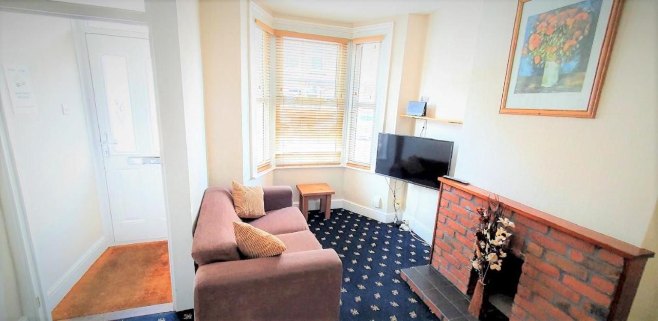 Comfortable Victorian 3 Bedroom Semi-Detached House With Fast Wi-Fi Sittingbourne Ngoại thất bức ảnh