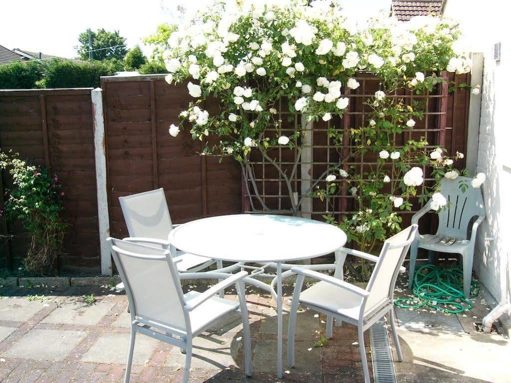 Comfortable Victorian 3 Bedroom Semi-Detached House With Fast Wi-Fi Sittingbourne Ngoại thất bức ảnh
