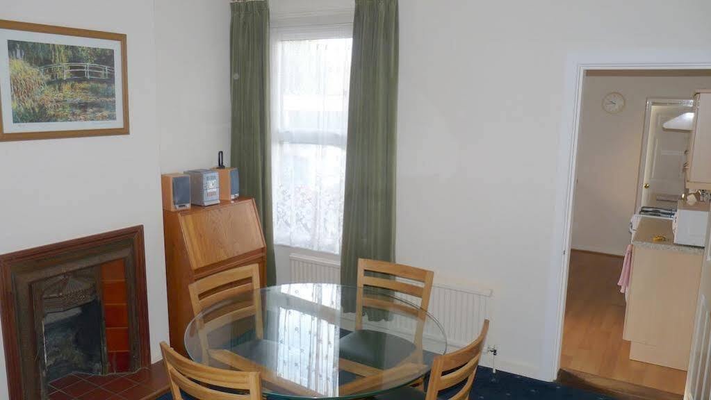 Comfortable Victorian 3 Bedroom Semi-Detached House With Fast Wi-Fi Sittingbourne Ngoại thất bức ảnh